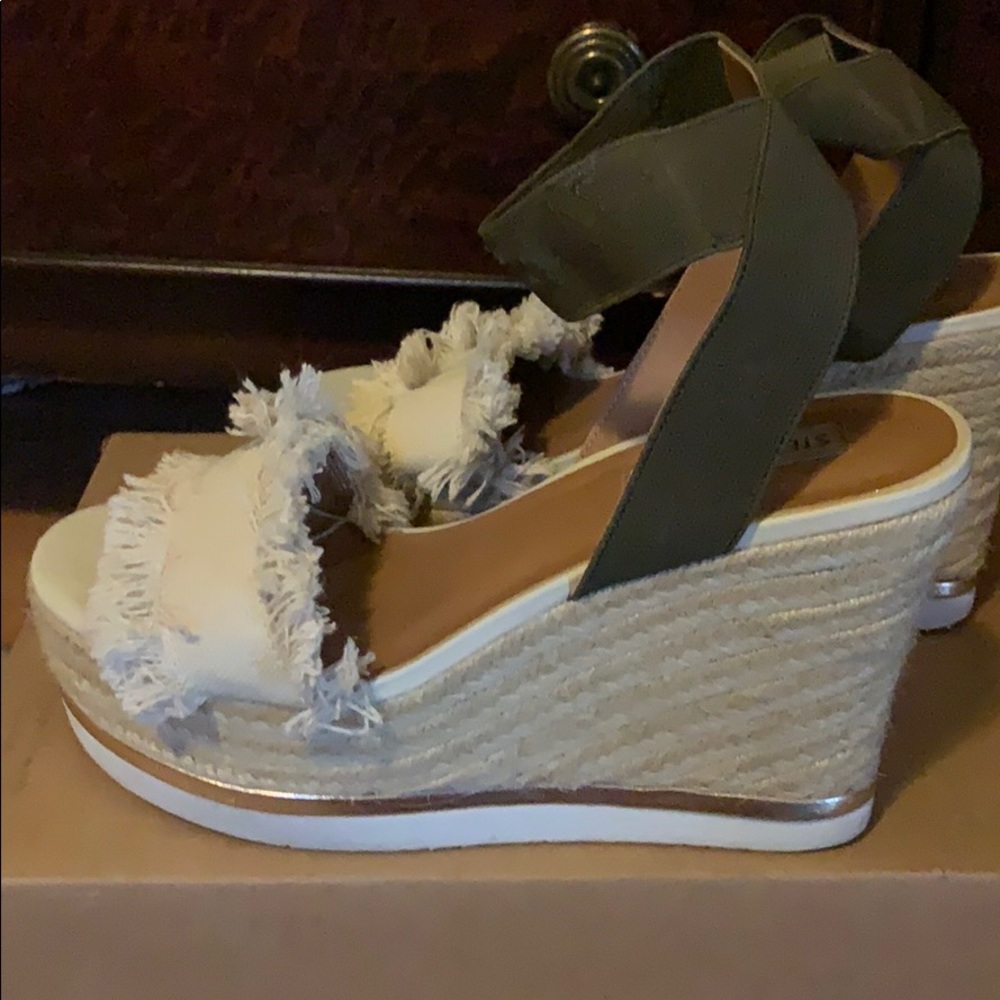 Steve Madden wedges size 8 1/2